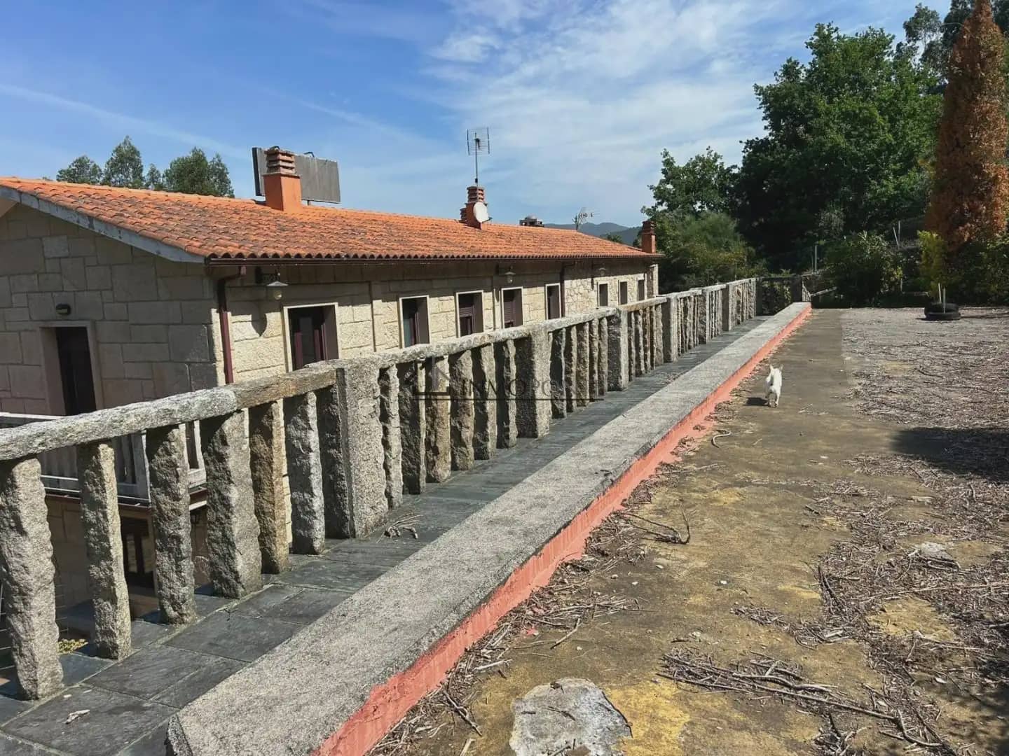 Gewerbe zu verkaufen in Cotobade - 800.000 € (Ref: 10021236)