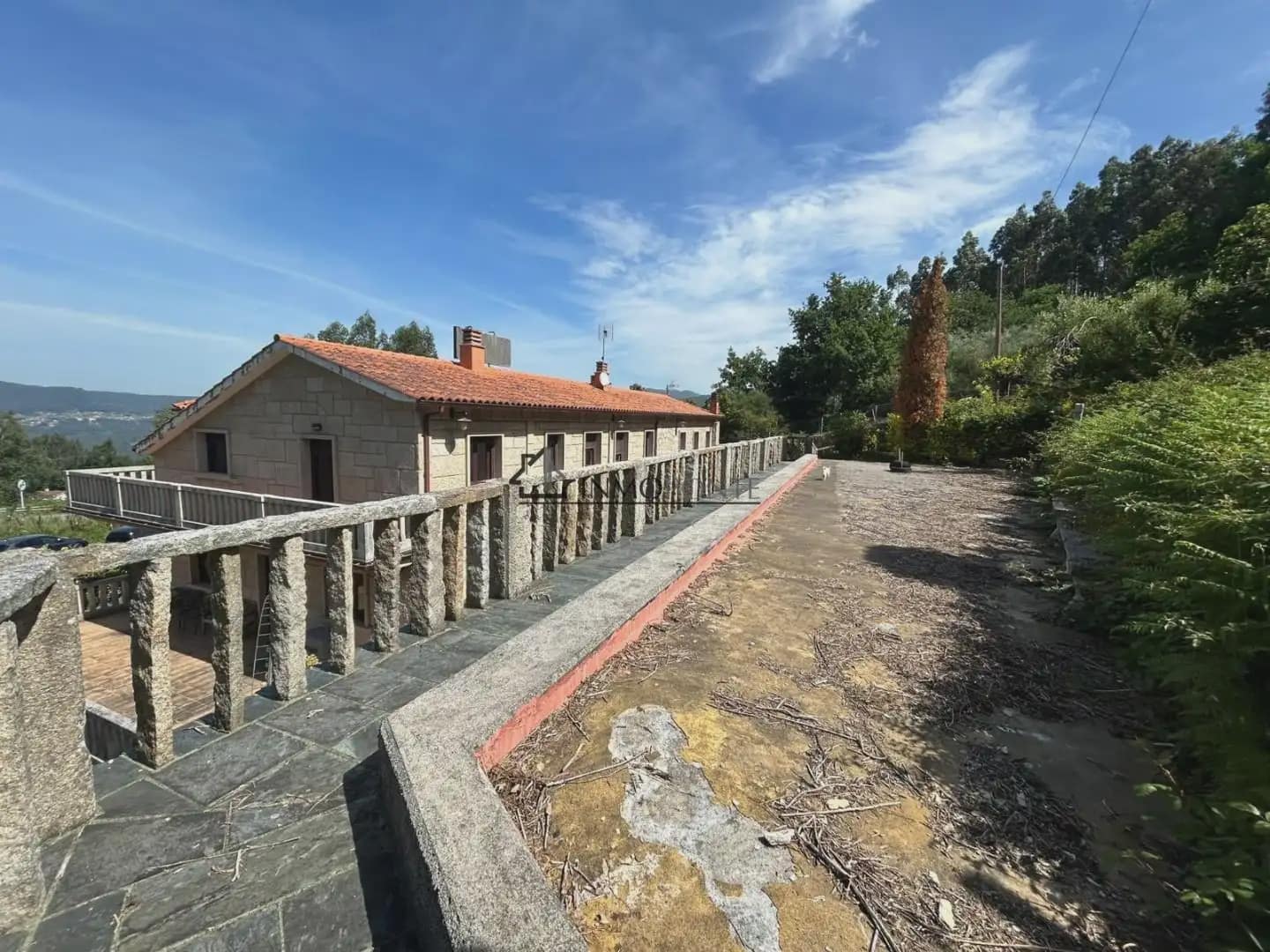 Gewerbe zu verkaufen in Cotobade - 800.000 € (Ref: 10021236)