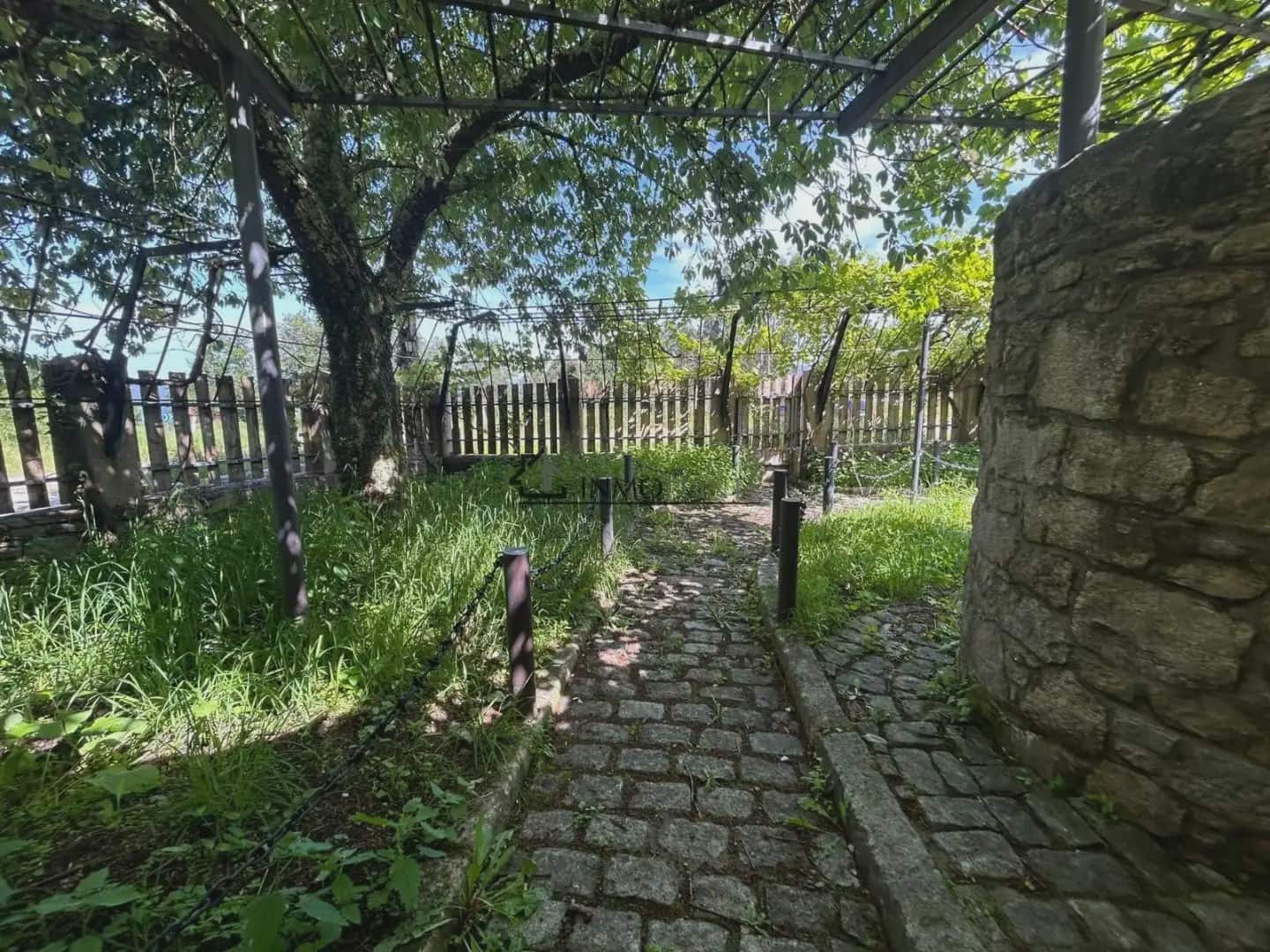 Gewerbe zu verkaufen in Cotobade - 800.000 € (Ref: 10021236)