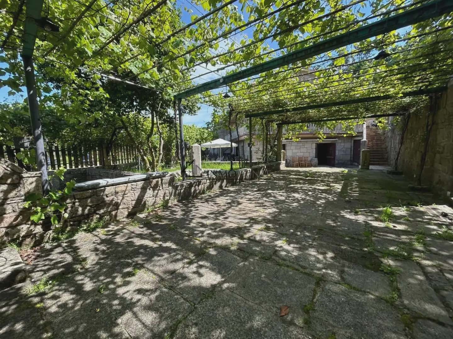 Gewerbe zu verkaufen in Cotobade - 800.000 € (Ref: 10021236)