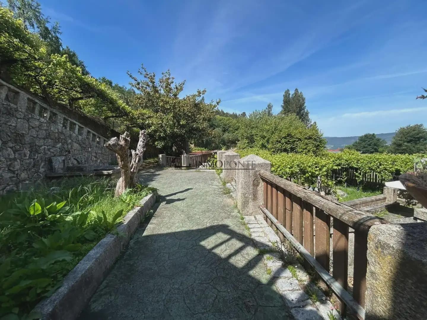 Gewerbe zu verkaufen in Cotobade - 800.000 € (Ref: 10021236)