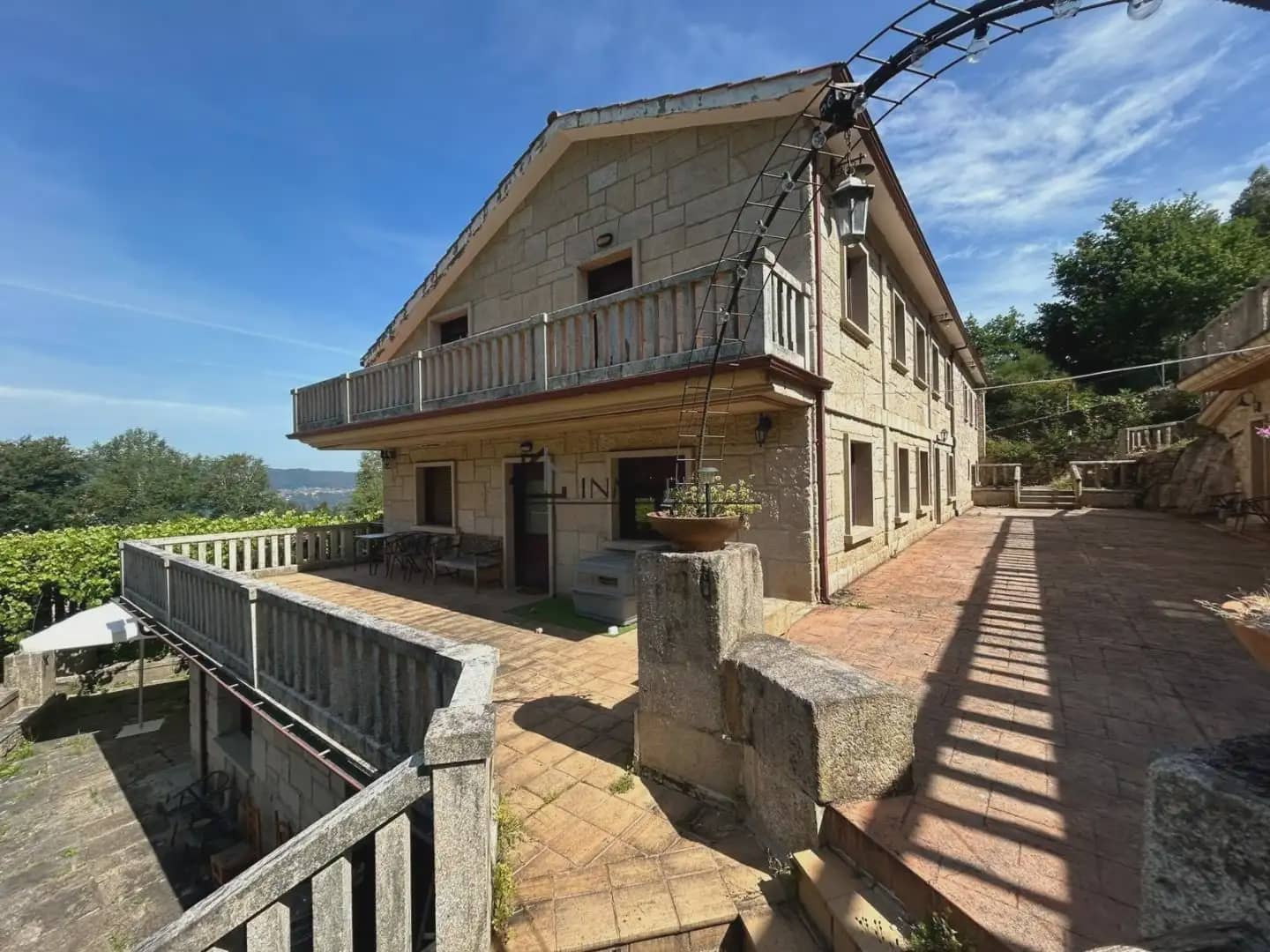 Gewerbe zu verkaufen in Cotobade - 800.000 € (Ref: 10021236)
