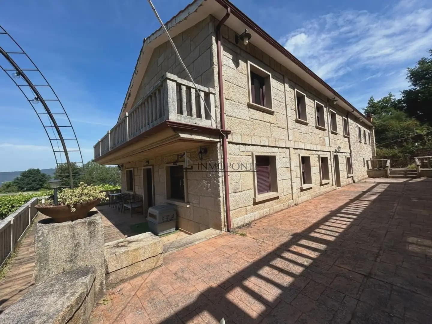 Gewerbe zu verkaufen in Cotobade - 800.000 € (Ref: 10021236)