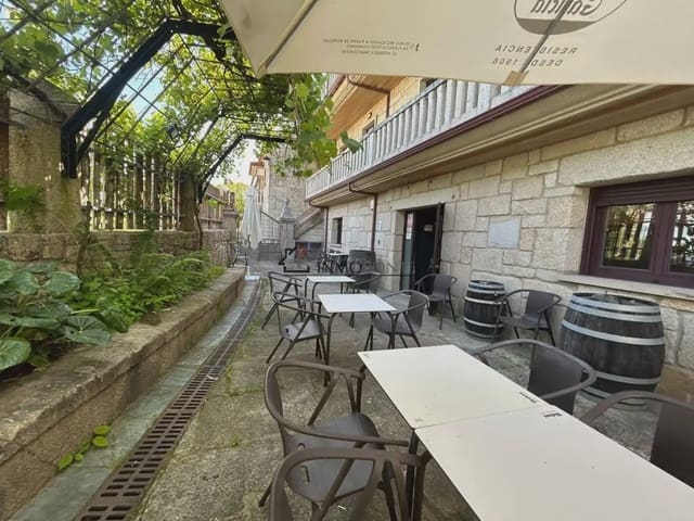 Gewerbe zu verkaufen in Cotobade, Ponteareas - 800.000 € (Ref: 10021236)
