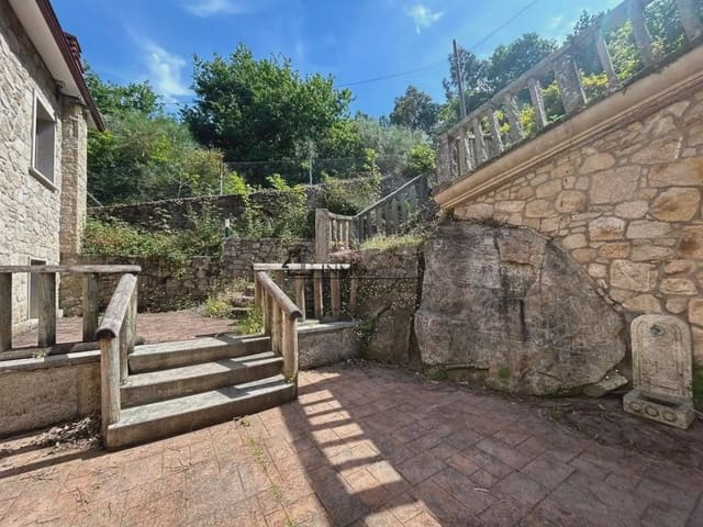 Gewerbe zu verkaufen in Cotobade, Ponteareas - 800.000 € (Ref: 10021236)