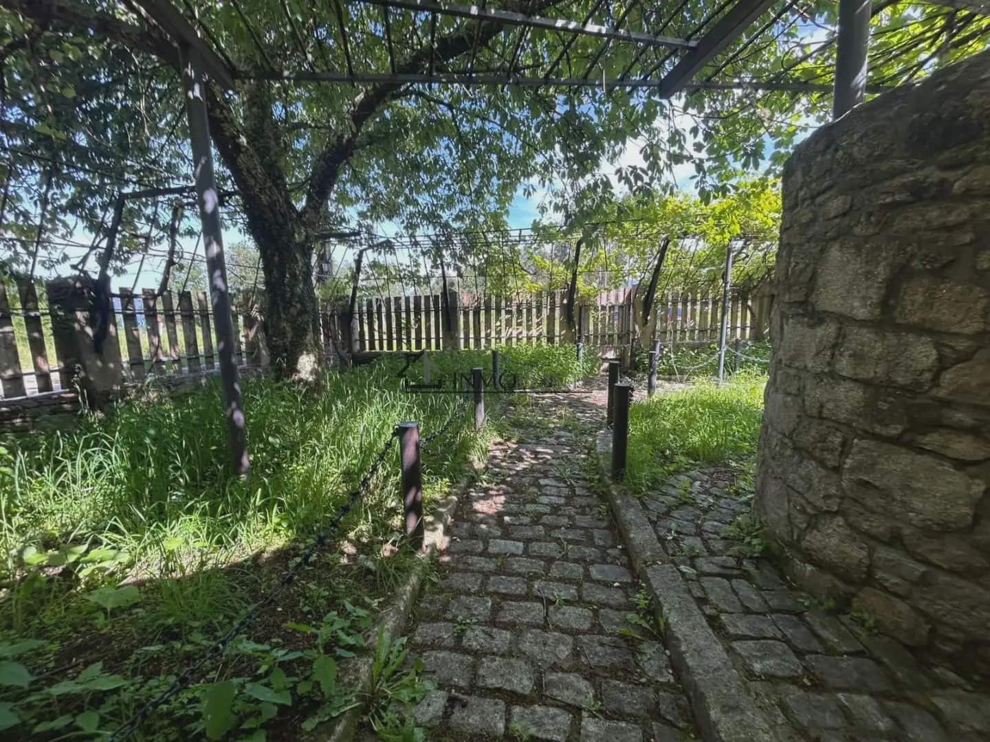 Gewerbe zu verkaufen in Cotobade - 800.000 € (Ref: 10021236)