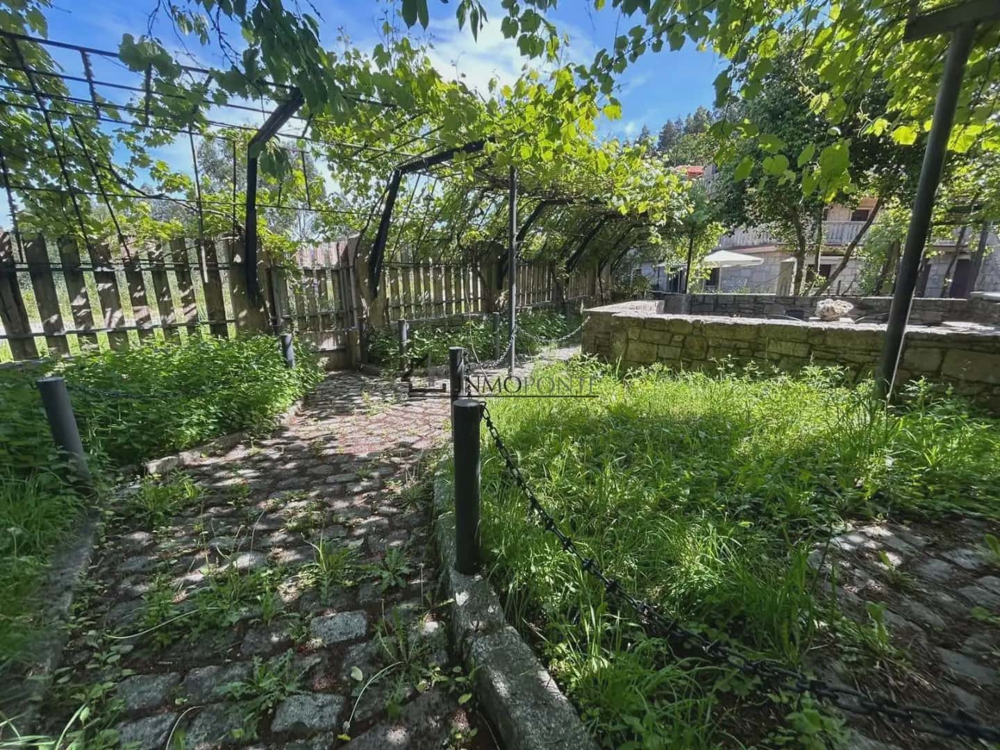 Gewerbe zu verkaufen in Cotobade - 800.000 € (Ref: 10021236)