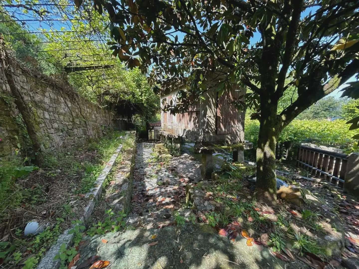 Gewerbe zu verkaufen in Cotobade - 800.000 € (Ref: 10021236)