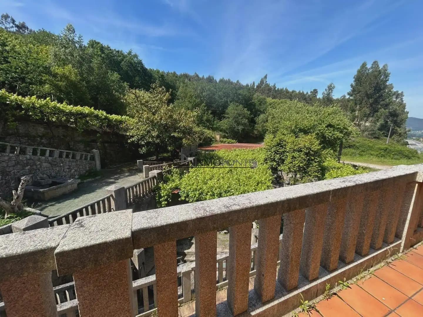 Gewerbe zu verkaufen in Cotobade - 800.000 € (Ref: 10021236)