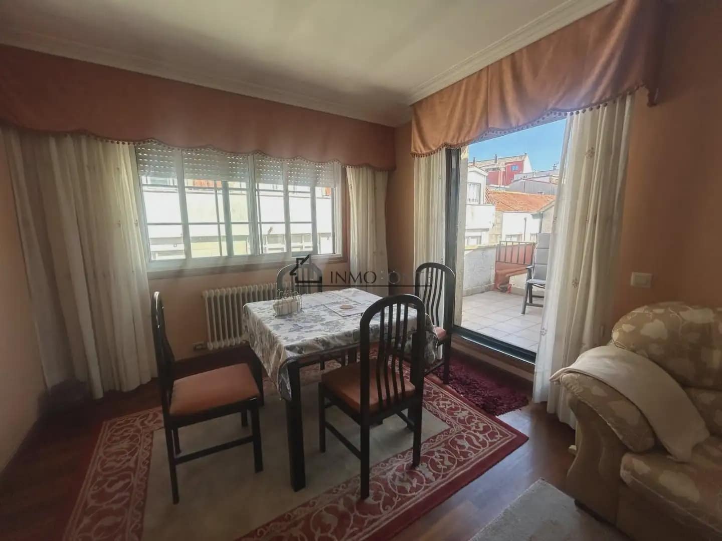 3 bedroom Flat for sale in Pontevedra city with garage - € 340,000 (Ref: 10124889)