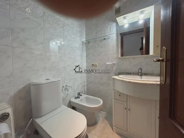 3 bedroom Flat for sale in Pontevedra city with garage - € 340,000 (Ref: 10124889)