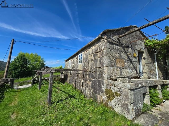 3 bedroom Finca/Country House for sale in Cotobade, Ponteareas - € 150,000 (Ref: 9018513)