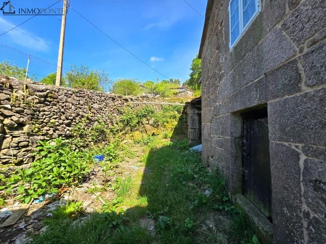 3 bedroom Finca/Country House for sale in Cotobade, Ponteareas - € 150,000 (Ref: 9018513)