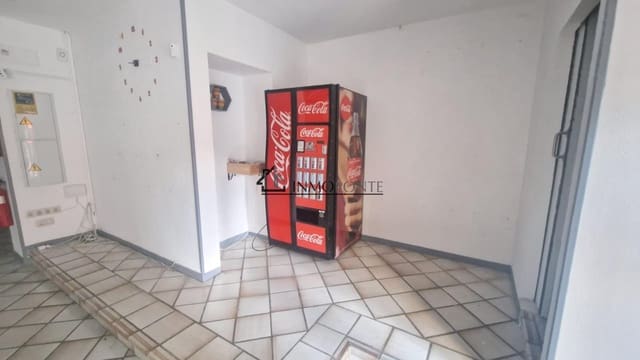 Kaupallinen myytävänä paikassa Pontevedra kaupunki - 110 000 € (Ref: 9023789)