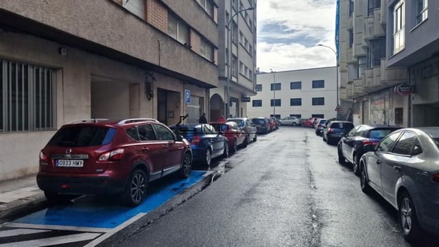 Kaupallinen myytävänä paikassa Pontevedra kaupunki - 110 000 € (Ref: 9023789)