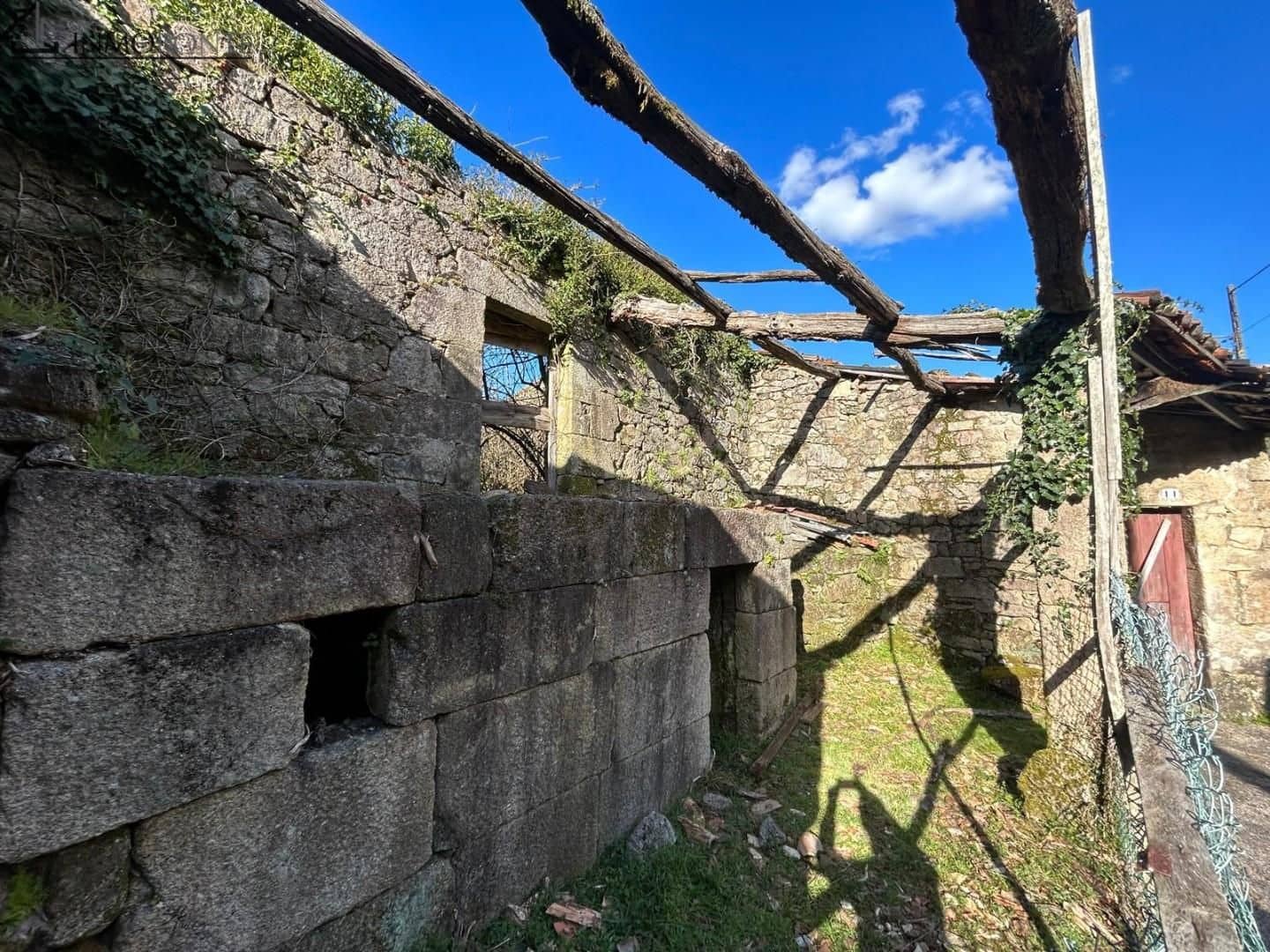 3 soveværelse Finca/Landehus til salg i Cerdedo-Cotobade - € 85.000 (Ref: 9066391)