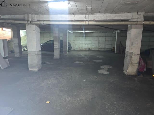 Garage til salg i Pontevedra by - € 80.000 (Ref: 9108013)