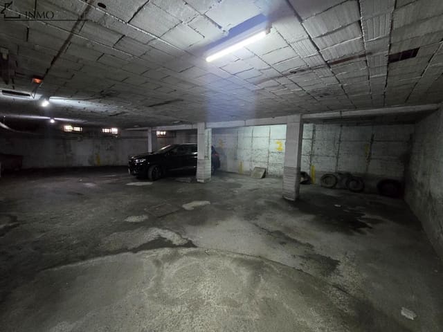 Garage til salg i Pontevedra by - € 80.000 (Ref: 9108013)