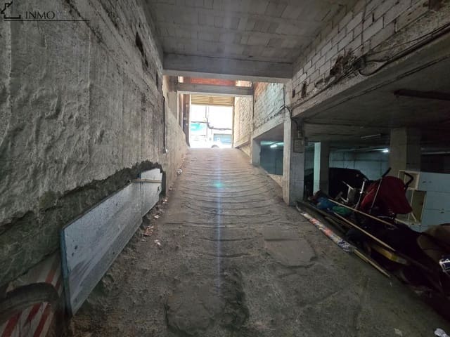 Garage til salg i Pontevedra by - € 80.000 (Ref: 9108013)