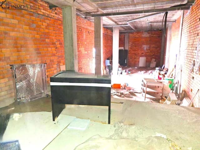 Kaupallinen myytävänä paikassa Pontevedra kaupunki - 96 000 € (Ref: 9138694)