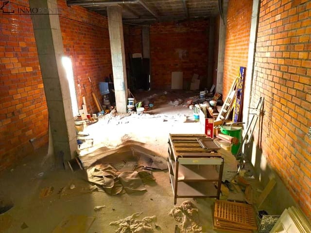 Kaupallinen myytävänä paikassa Pontevedra kaupunki - 96 000 € (Ref: 9138694)