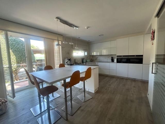 4 soverom Finca/Herregård til salgs i Poio - € 550 000 (Ref: 9164726)