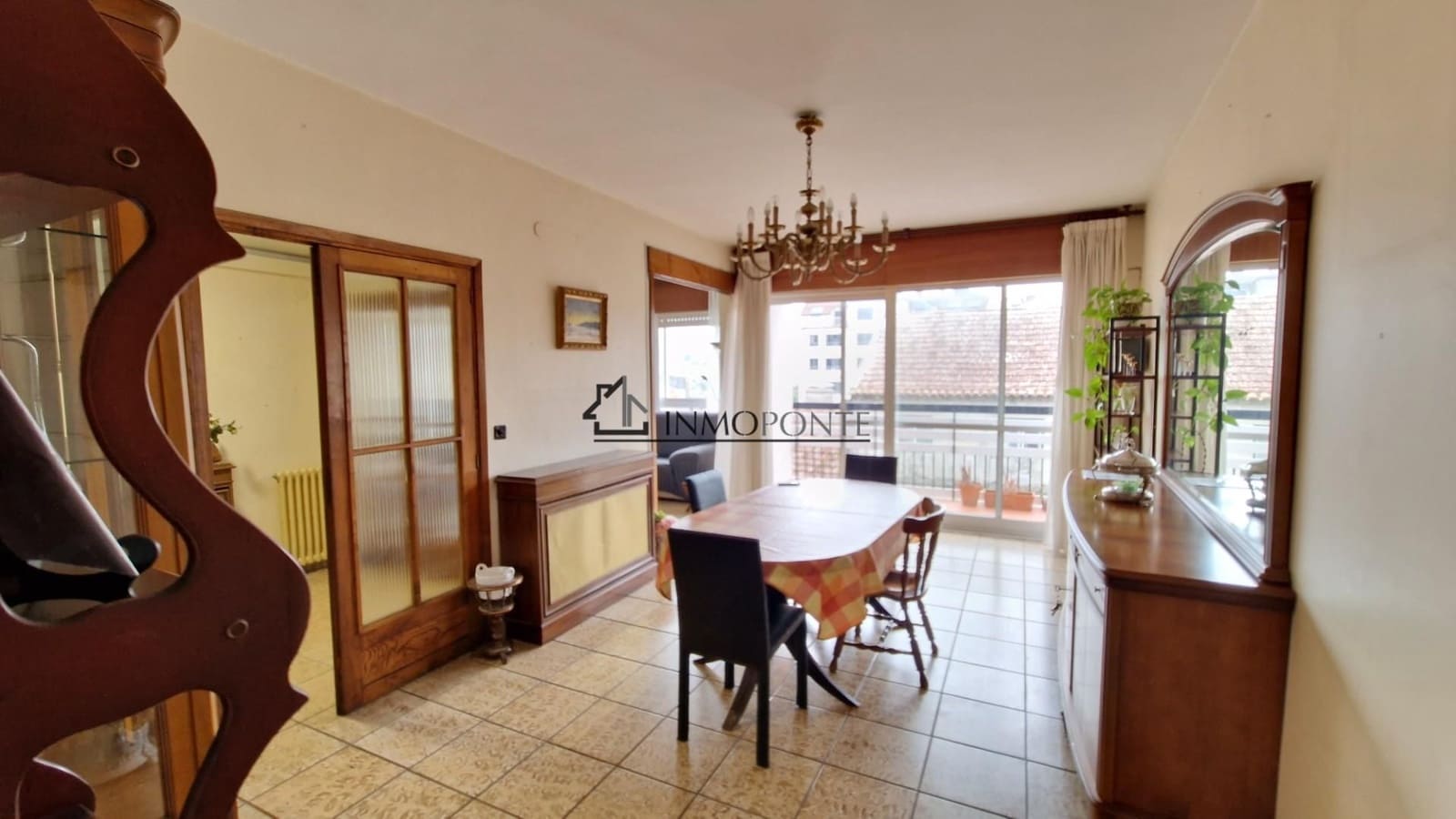 Appartement de 4 chambres à louer à Pontevedra ville - 900 € (Ref: 9191927)