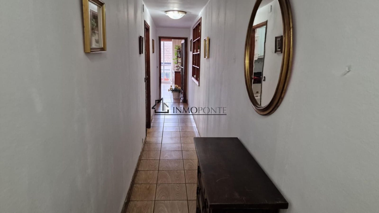 Appartement de 4 chambres à louer à Pontevedra ville - 900 € (Ref: 9191927)