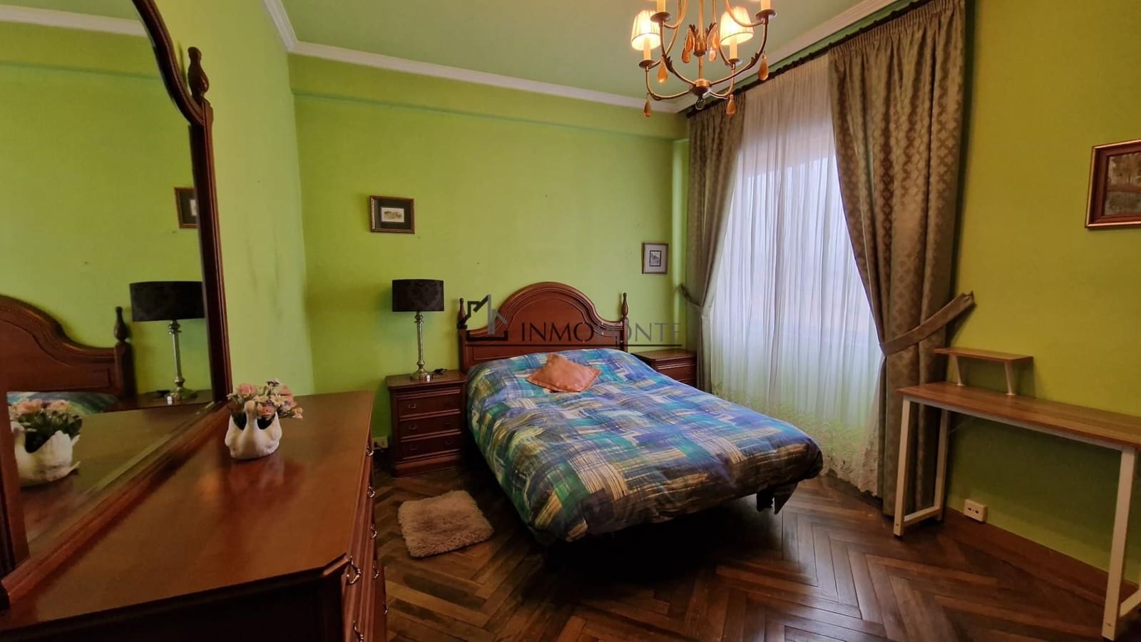 Appartement de 4 chambres à louer à Pontevedra ville - 900 € (Ref: 9191927)