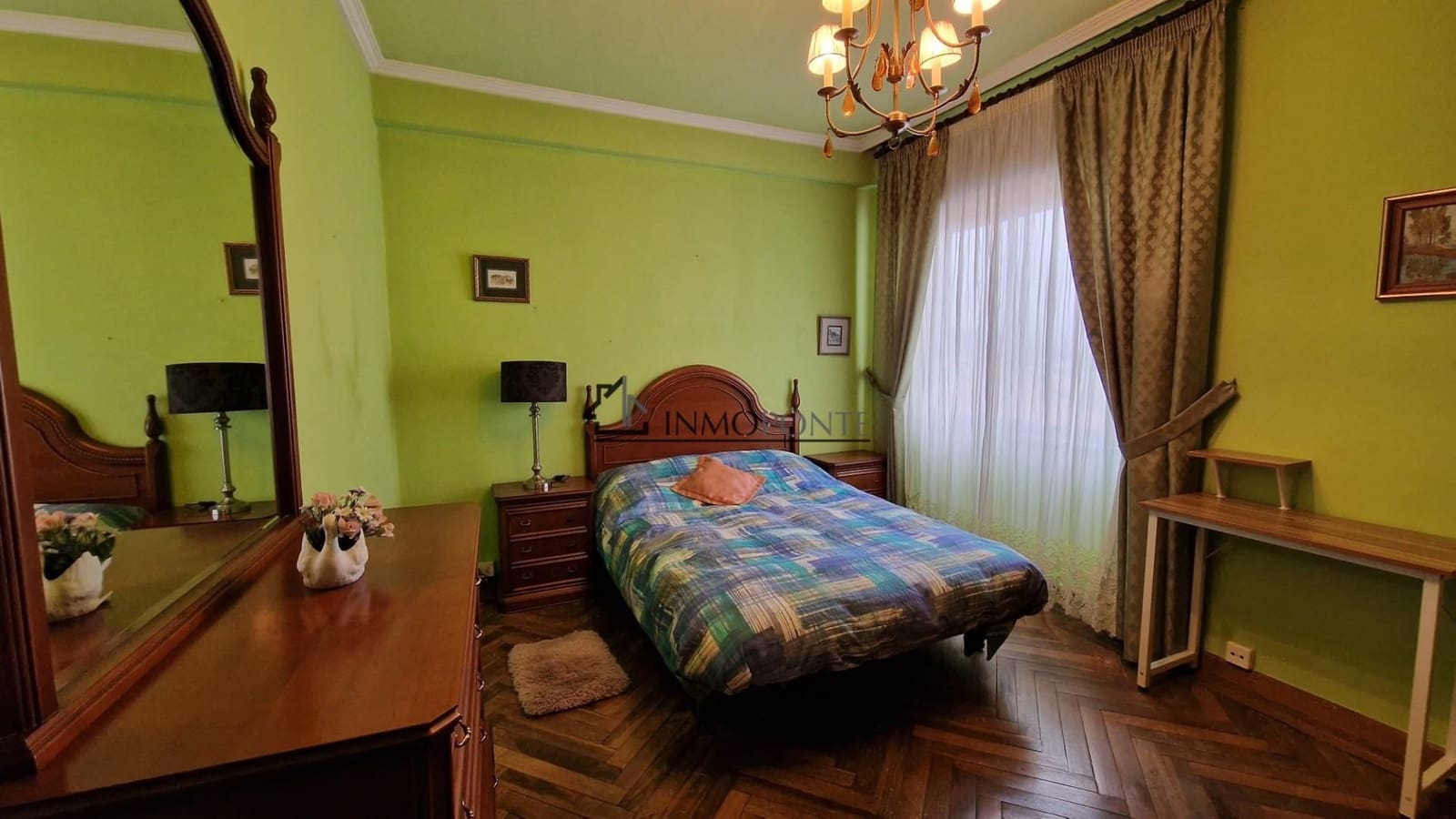 Appartement de 4 chambres à louer à Pontevedra ville - 900 € (Ref: 9191927)