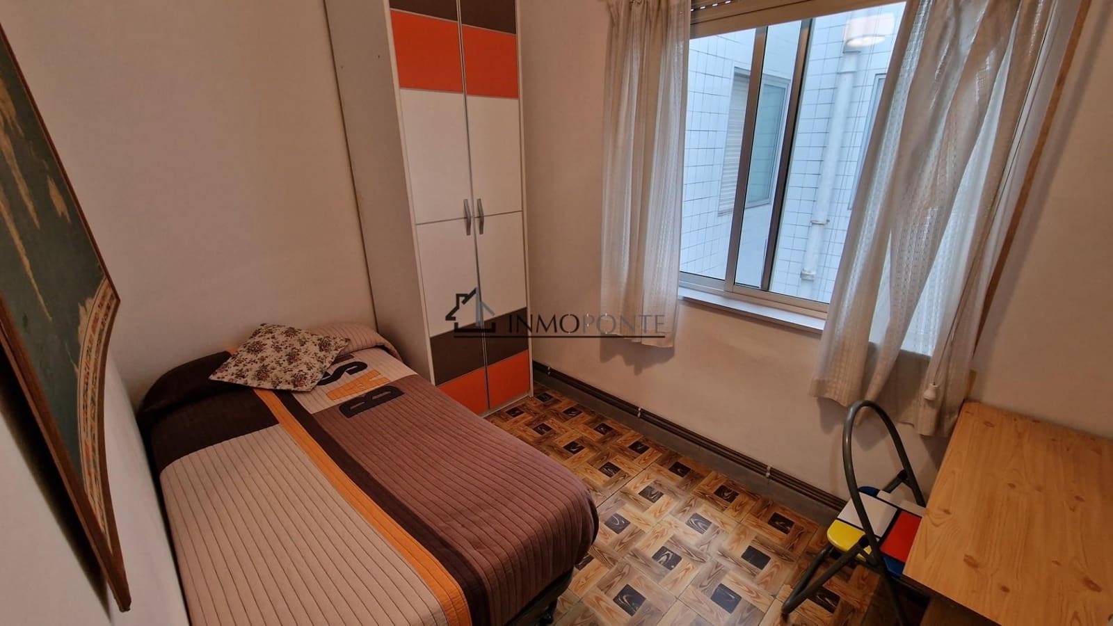Appartement de 4 chambres à louer à Pontevedra ville - 900 € (Ref: 9191927)