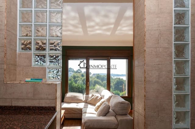 7 Zimmer Villa zu verkaufen in Vilagarcía de Arousa - 770.000 € (Ref: 9191994)