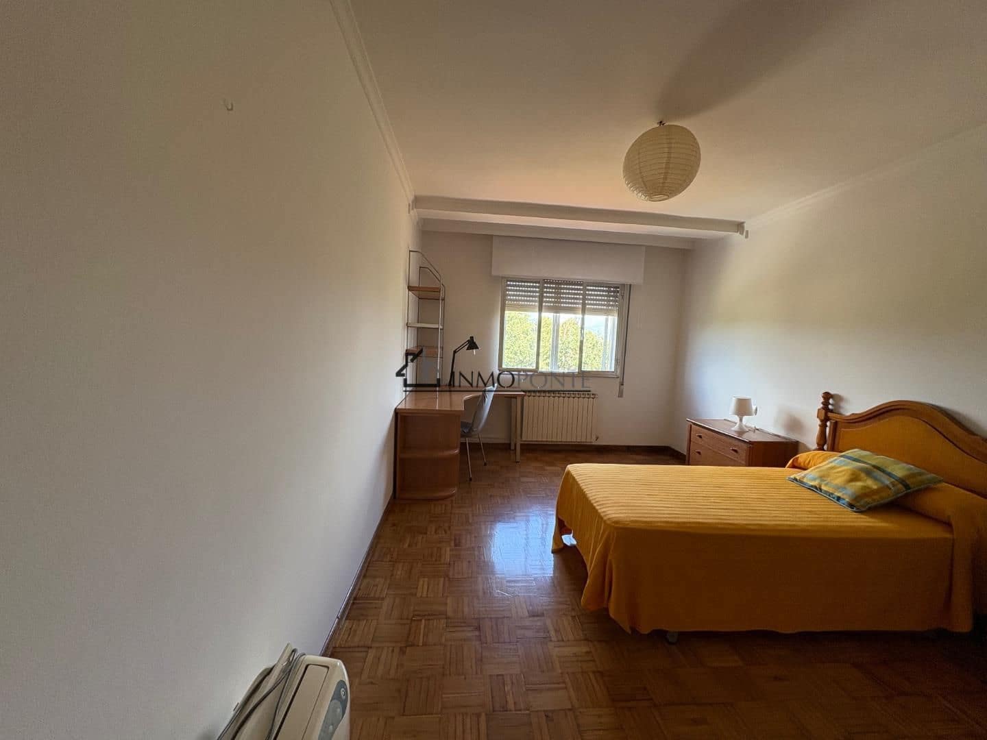 4 bedroom Flat for rent in Pontevedra city - € 700 (Ref: 9195097)