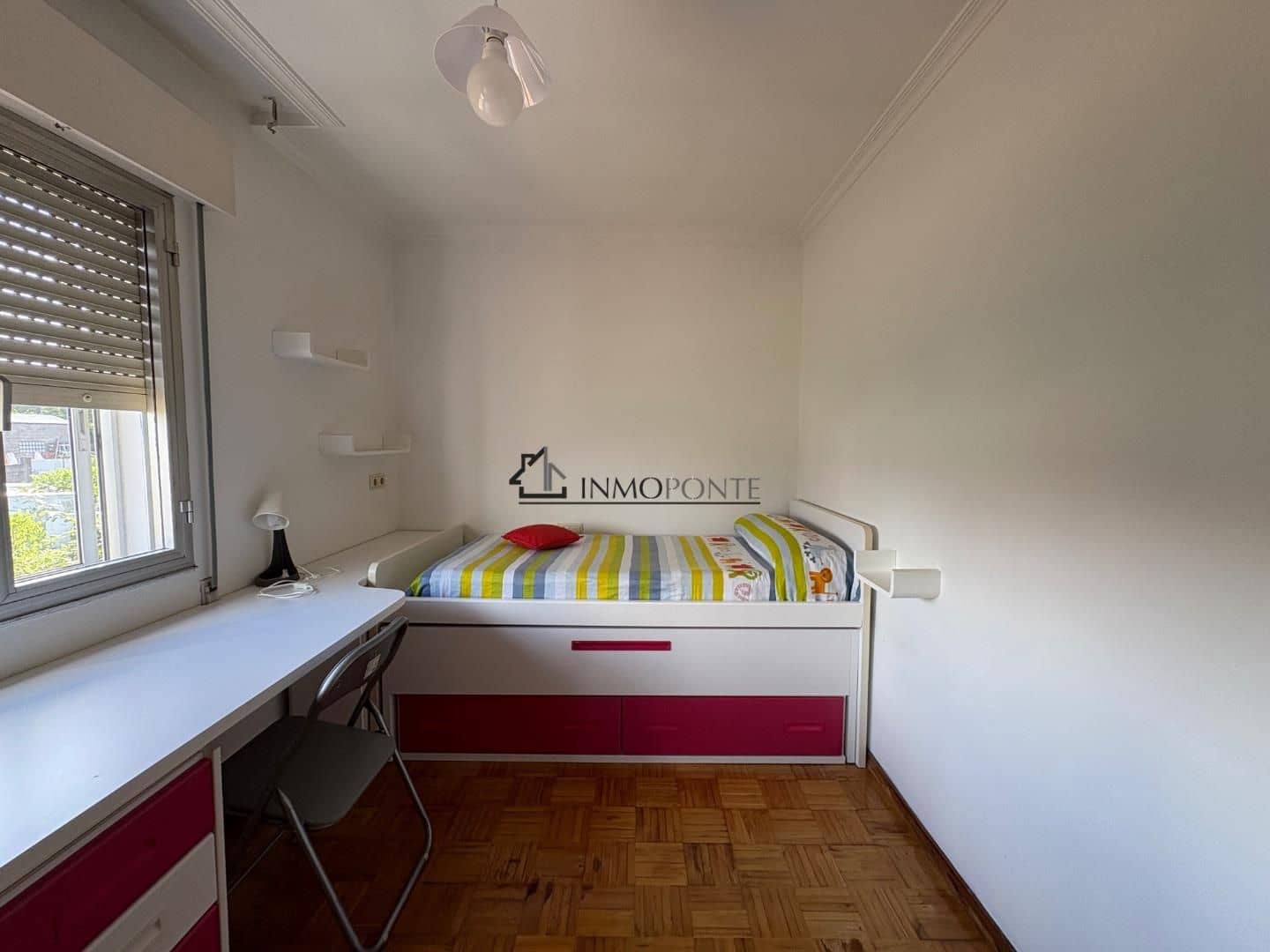 4 bedroom Flat for rent in Pontevedra city - € 700 (Ref: 9195097)