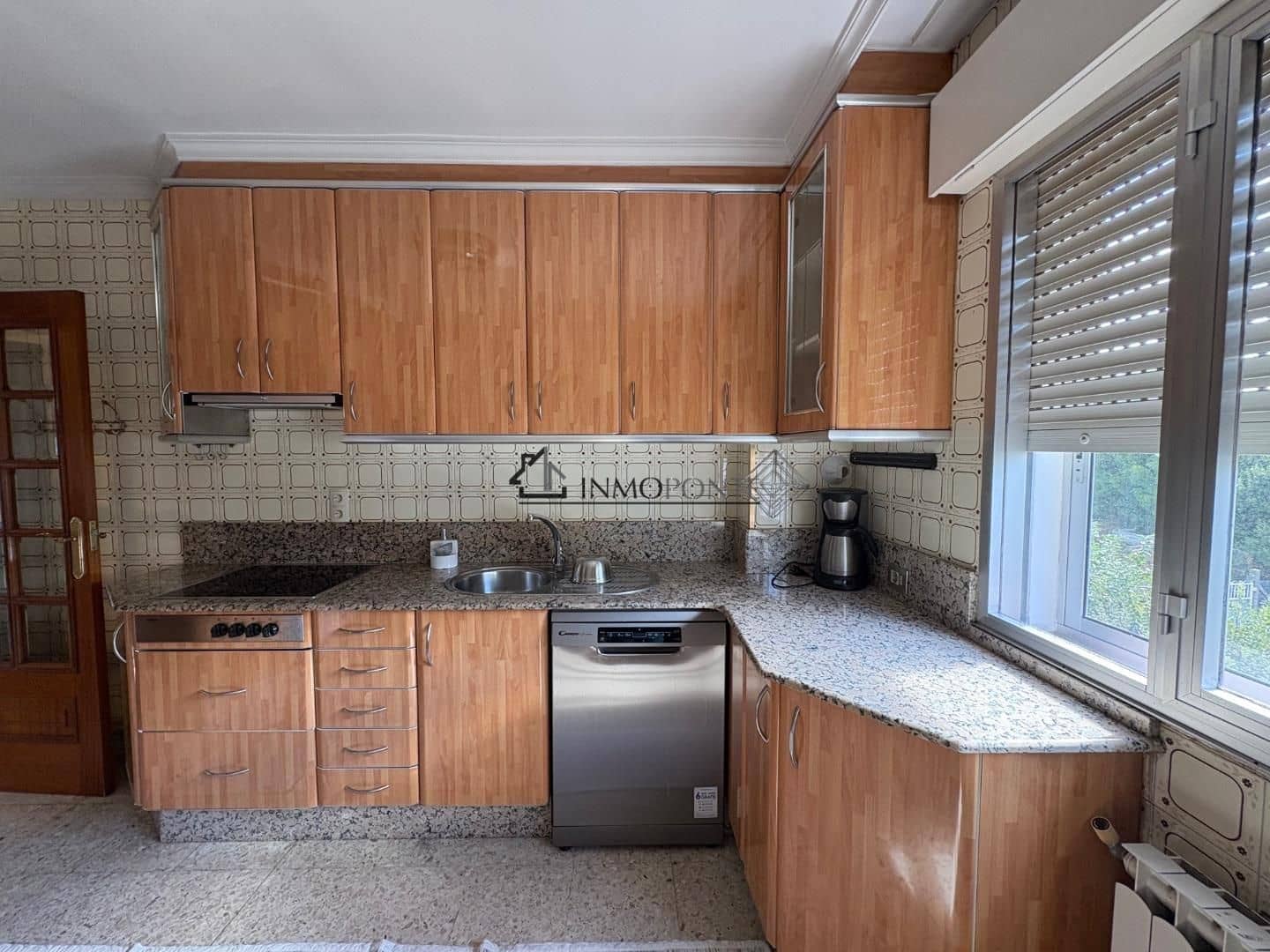 4 bedroom Flat for rent in Pontevedra city - € 700 (Ref: 9195097)