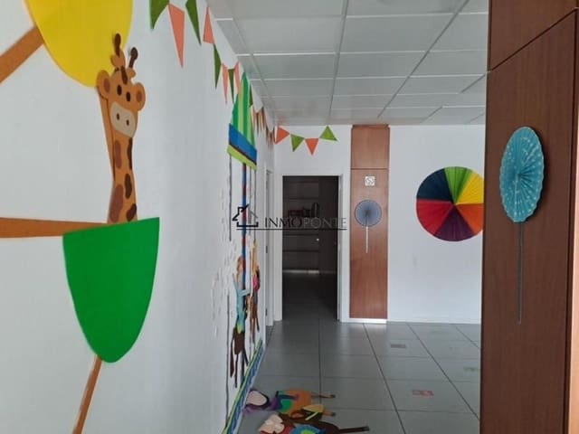 Local Commercial à vendre à Poio - 200 000 € (Ref: 9219478)