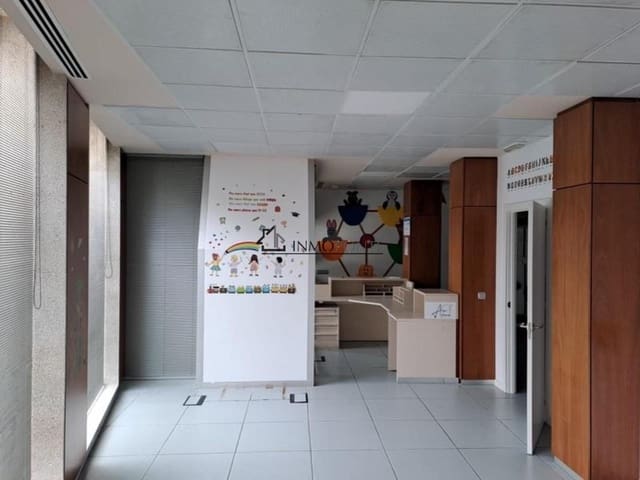 Local Commercial à vendre à Poio - 200 000 € (Ref: 9219478)