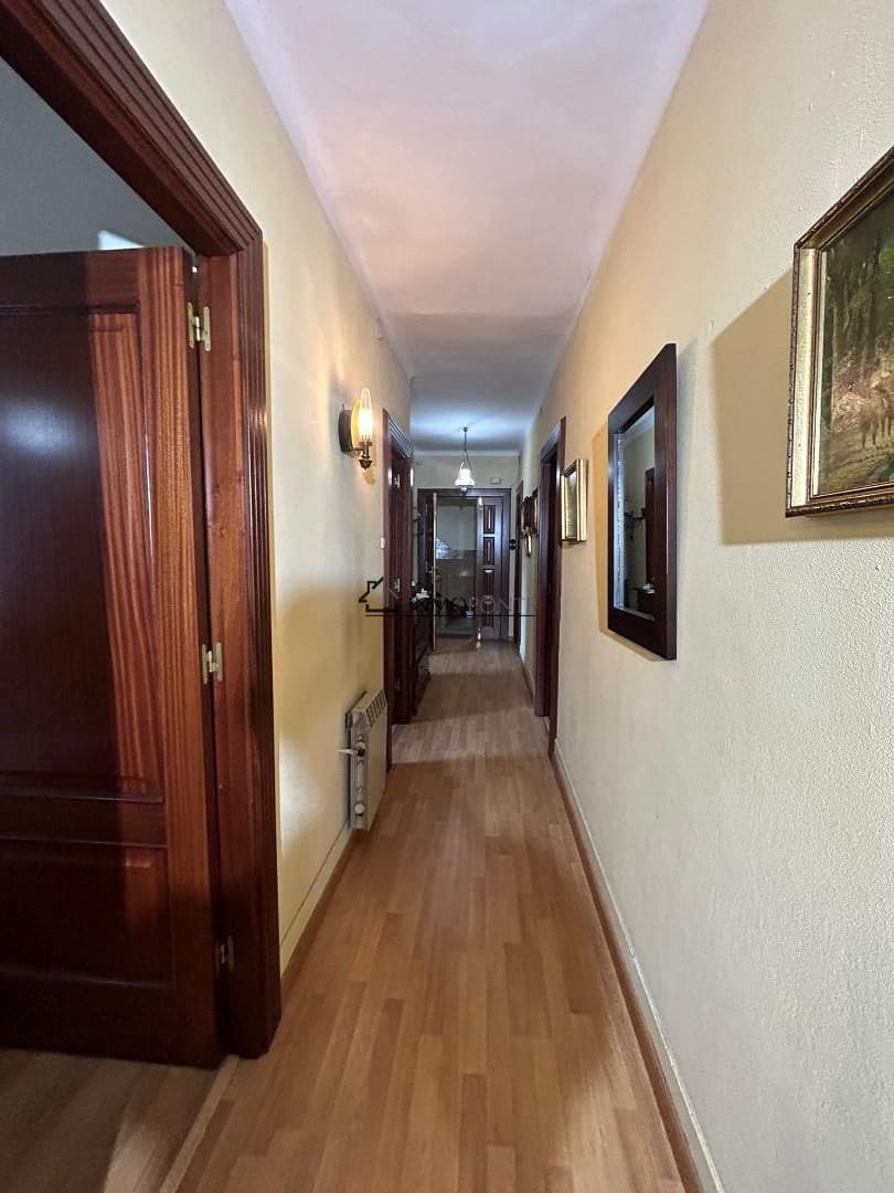 5 soveværelse Byhus til salg i Pontevedra by - € 590.000 (Ref: 9257943)