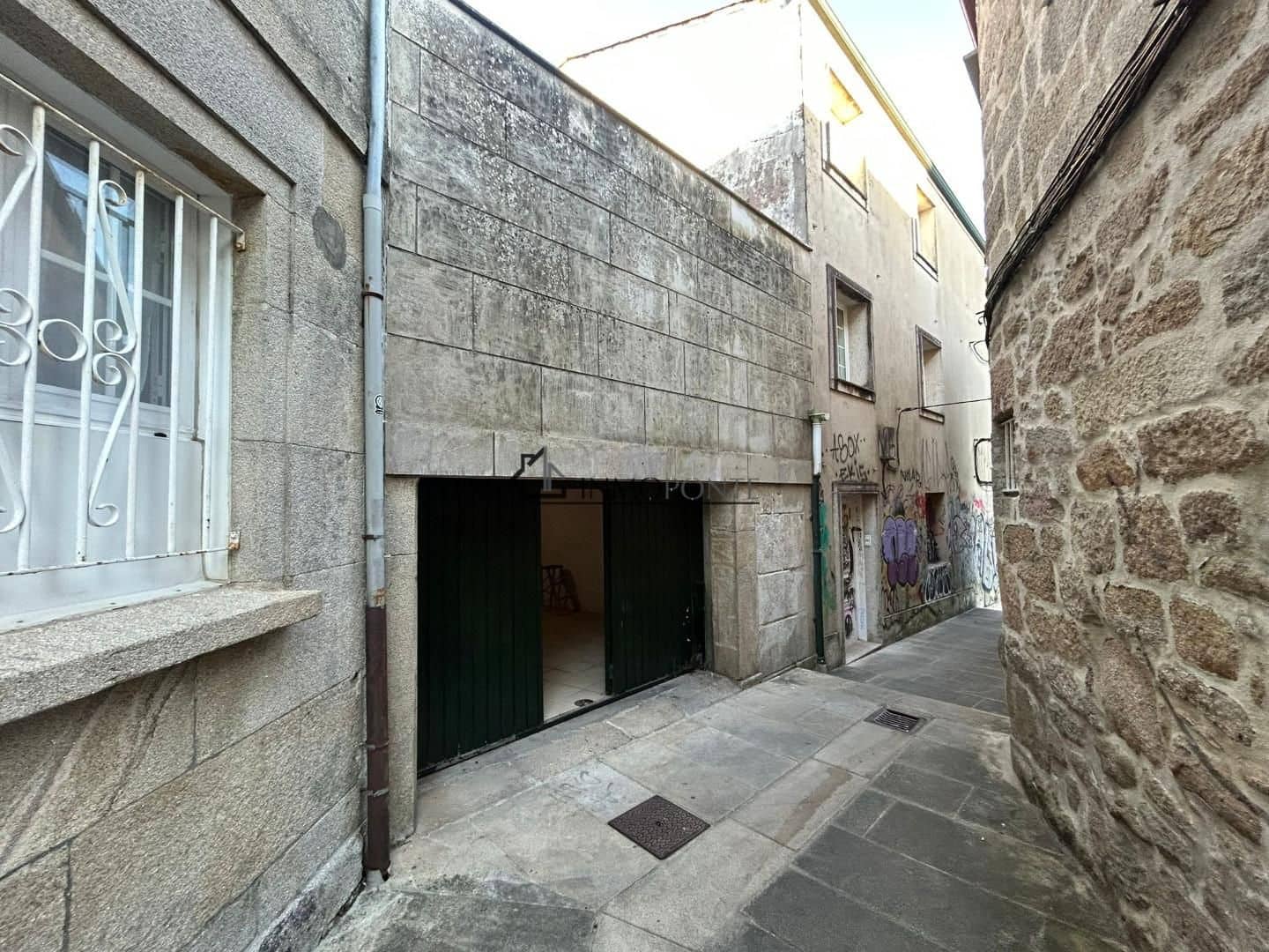 5 soveværelse Byhus til salg i Pontevedra by - € 590.000 (Ref: 9257943)