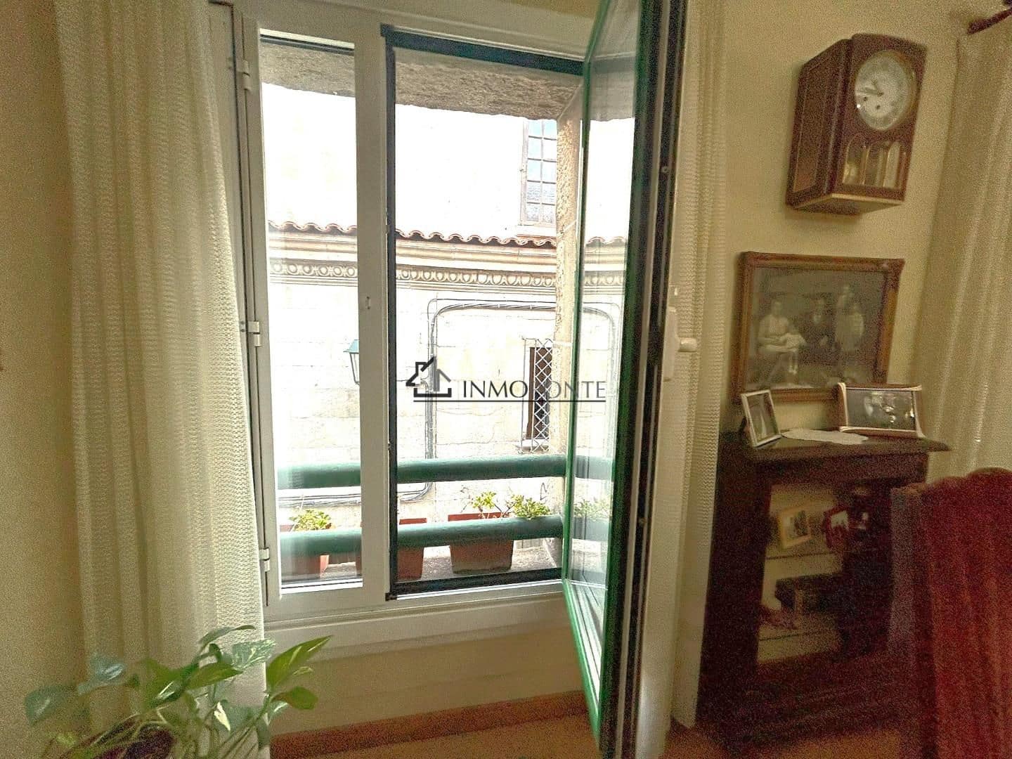 5 soveværelse Byhus til salg i Pontevedra by - € 590.000 (Ref: 9257943)