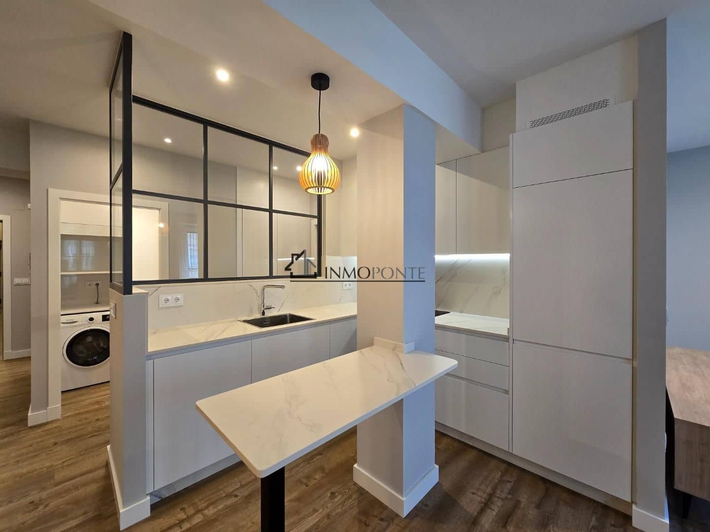 Appartement de 3 chambres à louer à Pontevedra ville - 1 400 € (Ref: 9258222)