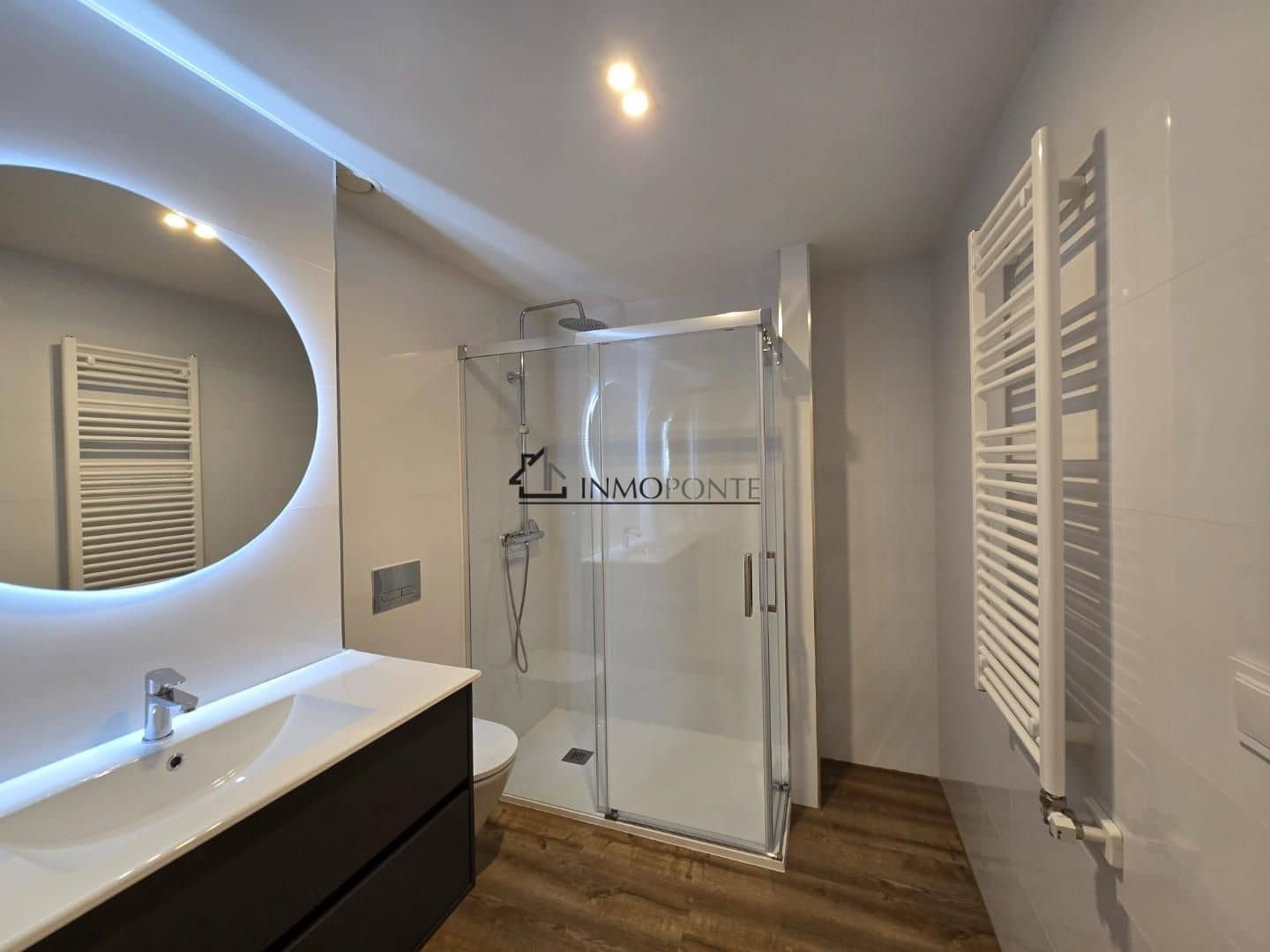 Appartement de 3 chambres à louer à Pontevedra ville - 1 400 € (Ref: 9258222)