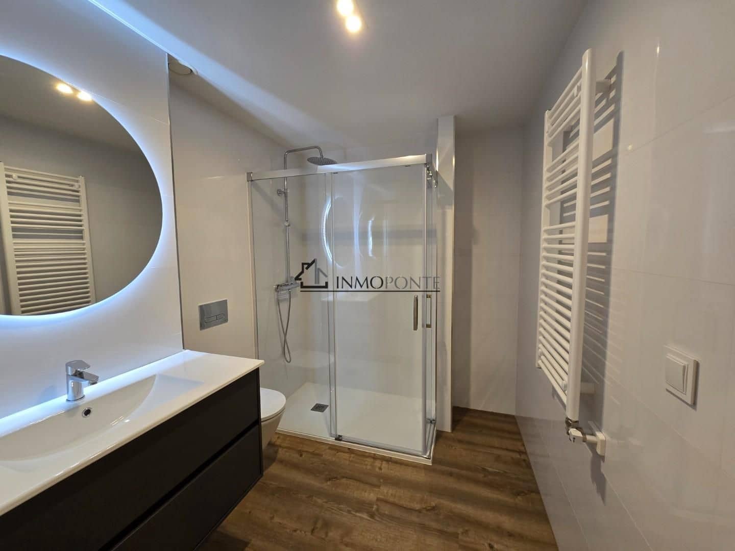 Appartement de 3 chambres à louer à Pontevedra ville - 1 400 € (Ref: 9258222)