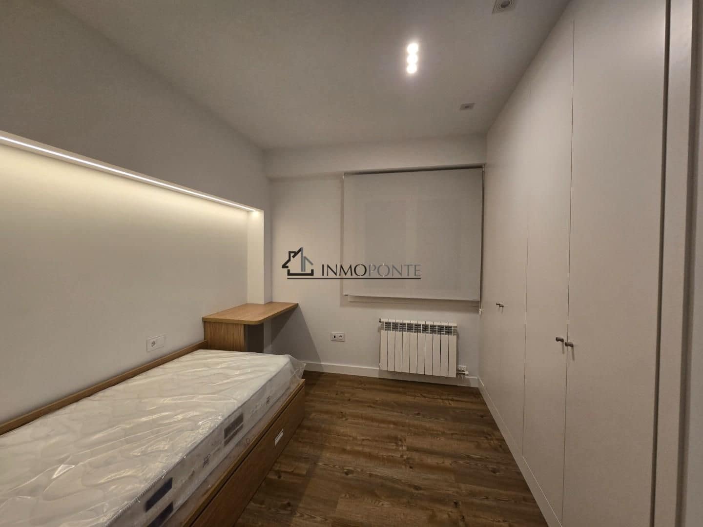 Appartement de 3 chambres à louer à Pontevedra ville - 1 400 € (Ref: 9258222)