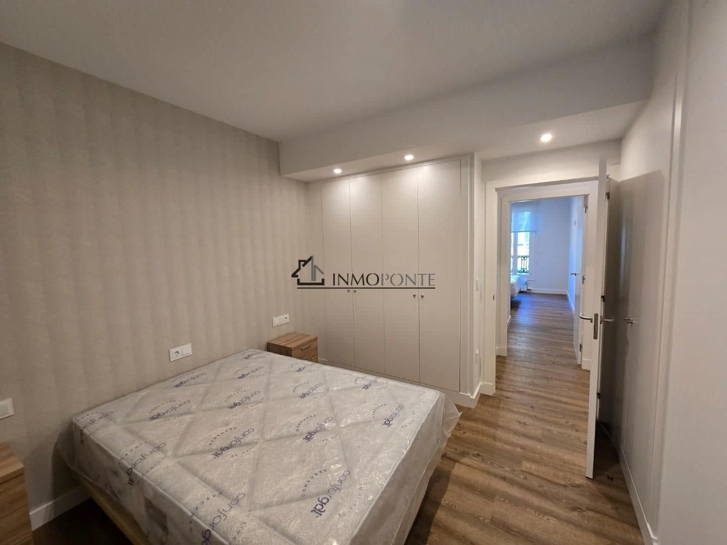 Appartement de 3 chambres à louer à Pontevedra ville - 1 400 € (Ref: 9258222)