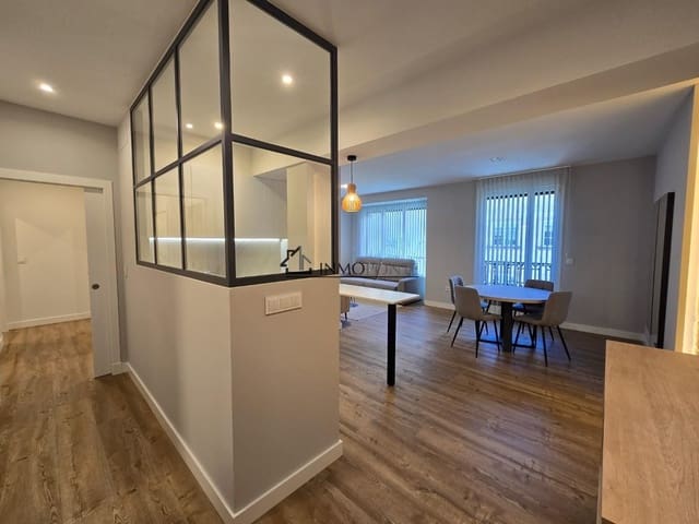 Appartement de 3 chambres à louer à Pontevedra ville - 1 400 € (Ref: 9258222)