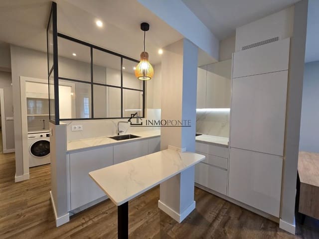 Appartement de 3 chambres à louer à Pontevedra ville - 1 400 € (Ref: 9258222)