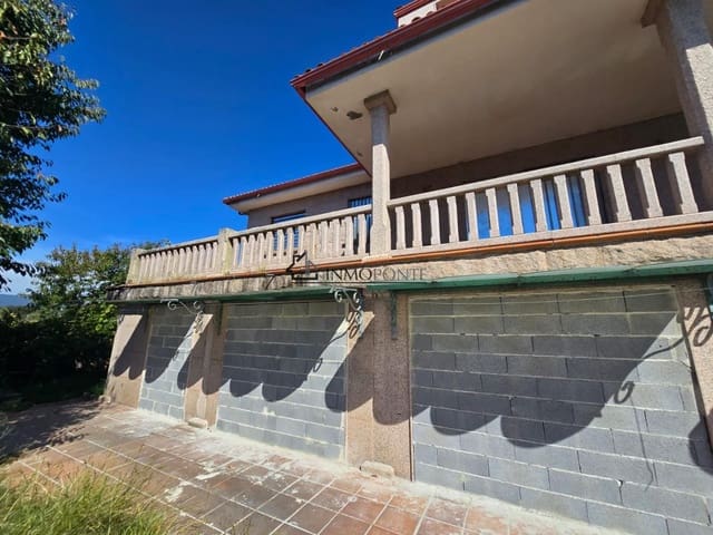 3 bedroom Villa for sale in Pontevedra city - € 385,000 (Ref: 9295910)