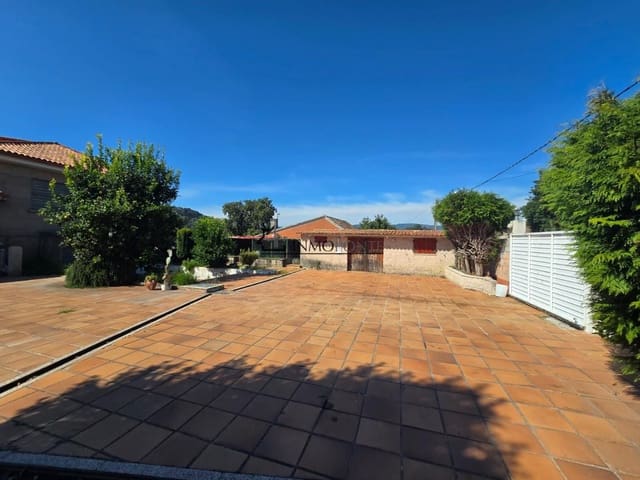 3 bedroom Villa for sale in Pontevedra city - € 385,000 (Ref: 9295910)