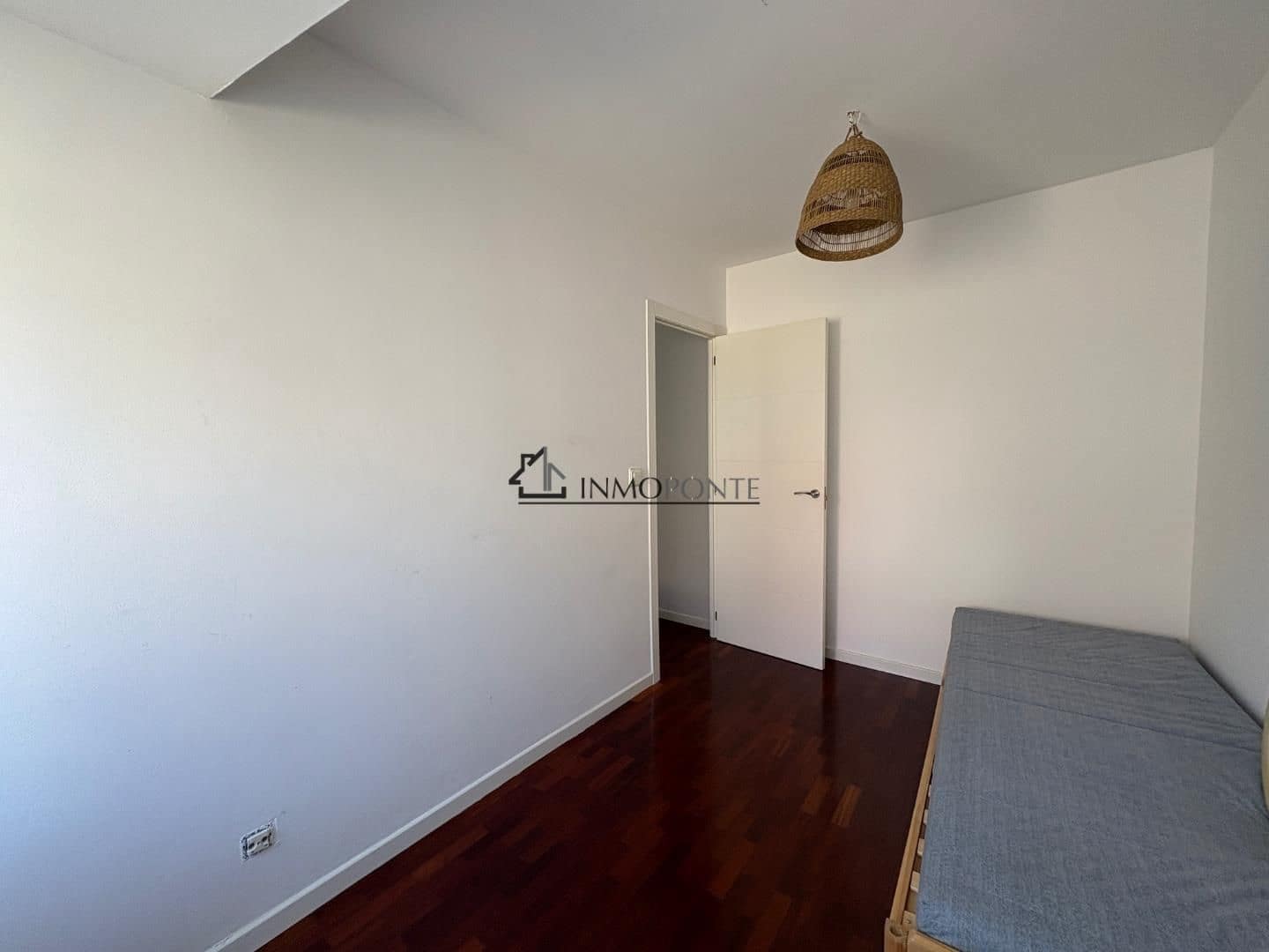 3 slaapkamer Flat te koop in Pontevedra stad - € 255.000 (Ref: 9312002)